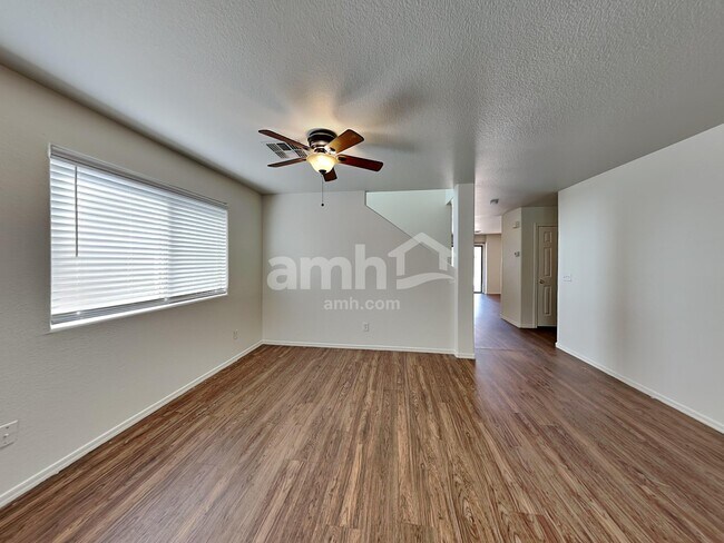 Building Photo - 1680 E Dust Devil Dr