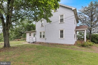 Building Photo - 144 E Baumstown Rd