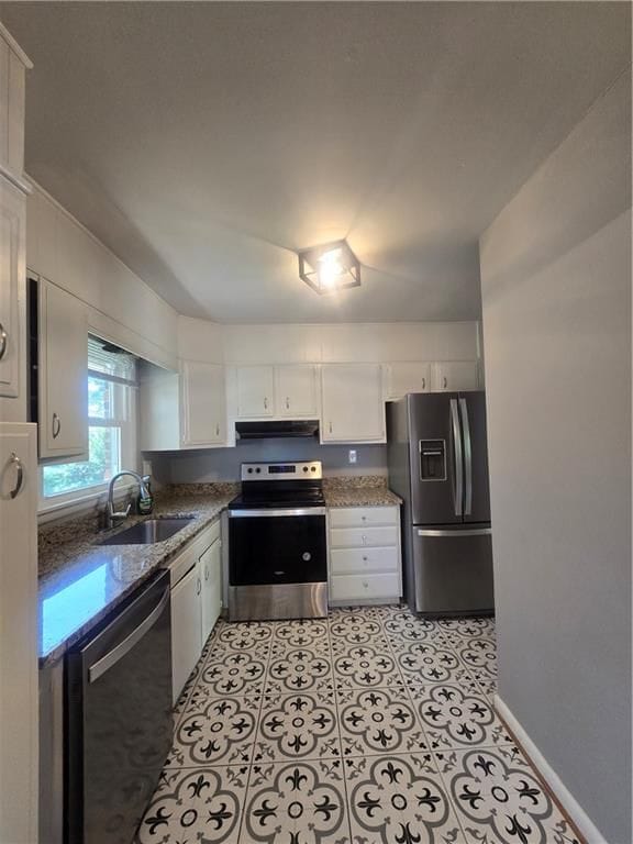 Foto del edificio - 2971 Belaire Cir