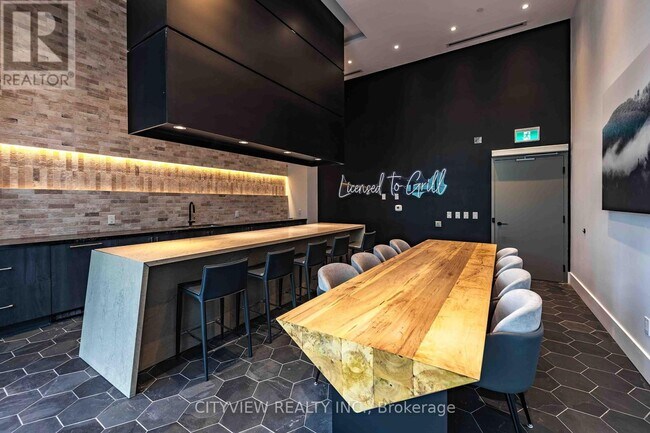 Building Photo - 2450 Old Bronte Rd