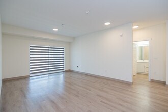 Building Photo - Templeton Heights