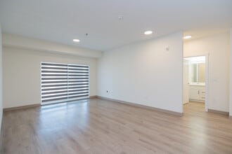 Building Photo - Templeton Heights