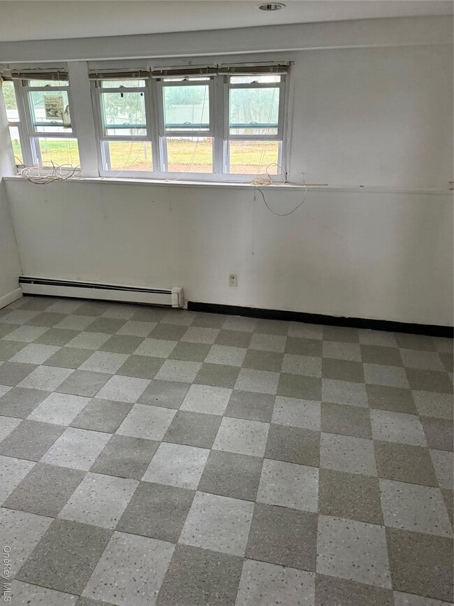 Foto del edificio - 338 E Clinton Ave