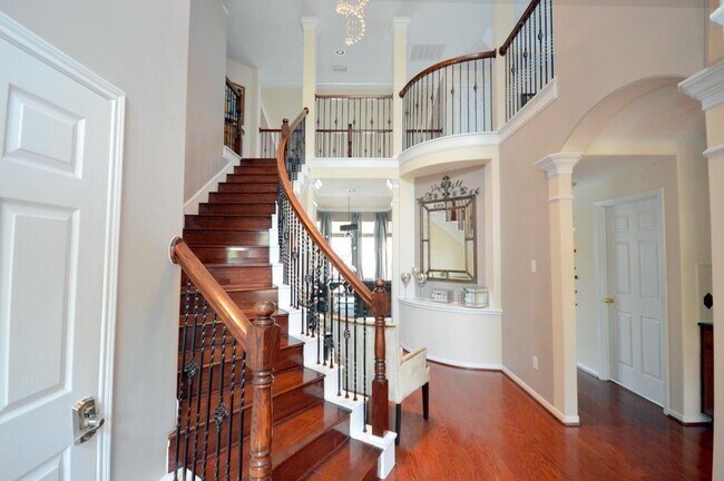 Building Photo - 16711 Vivian Point Ln