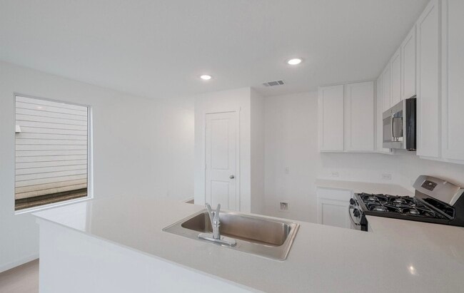 Building Photo - 7422 India Star