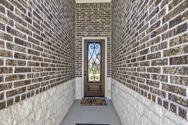 Building Photo - 2509 Kimbolton Dr