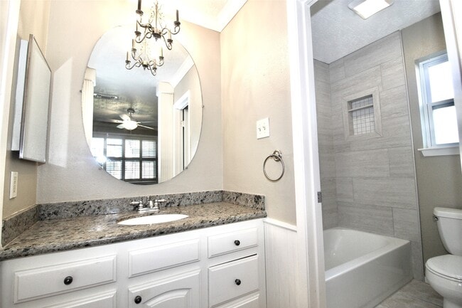 Building Photo - 16731 Rippling Mill Dr