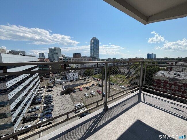 Foto del edificio - 700 Summer St