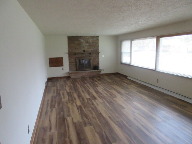 Foto del edificio - House in Janesville - Updated!!