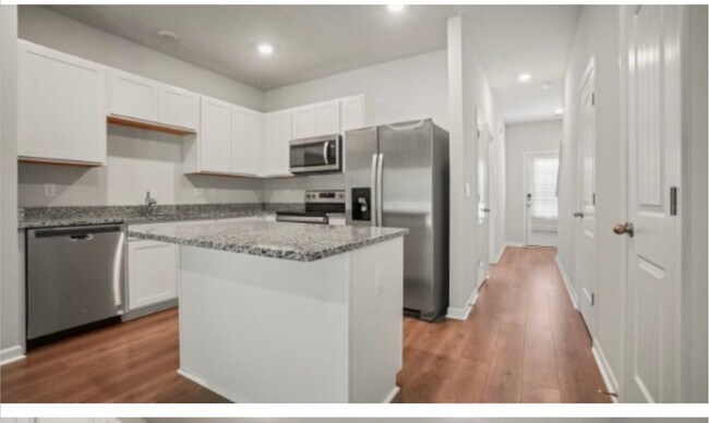 Foto del edificio - 237 Catherine Ln