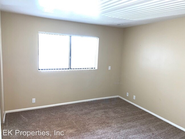 Building Photo - 1075 N Vulcan Ave