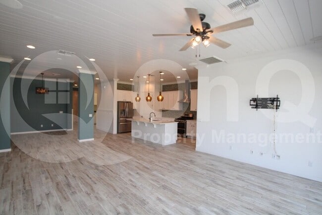 Foto del edificio - 2116 E Oriole Dr