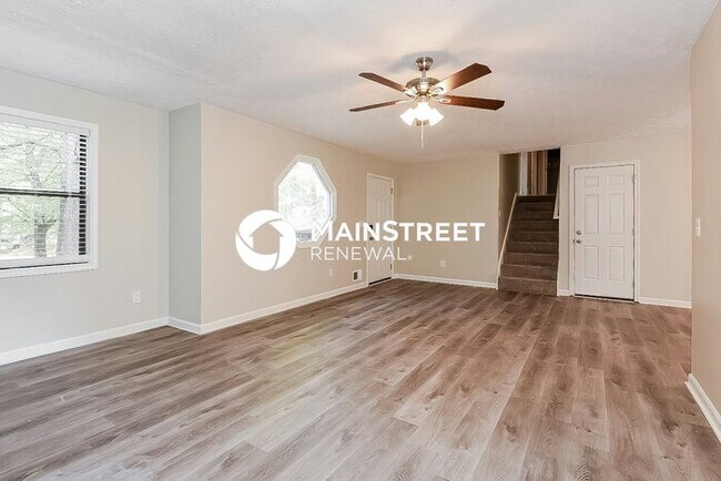 Building Photo - 3 Bedroom Pet-Friendly Home in Kennesaw, G...