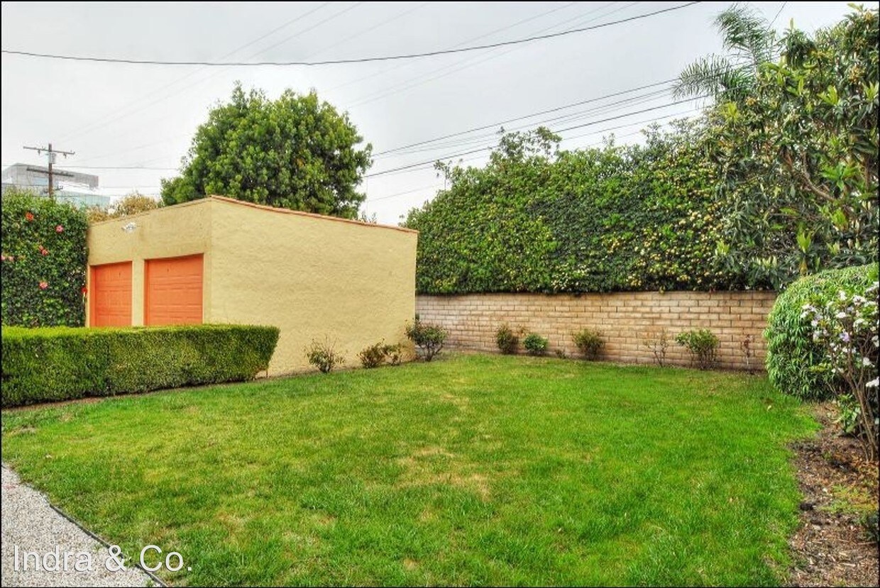 Primary Photo - 122-124 N Harper Ave