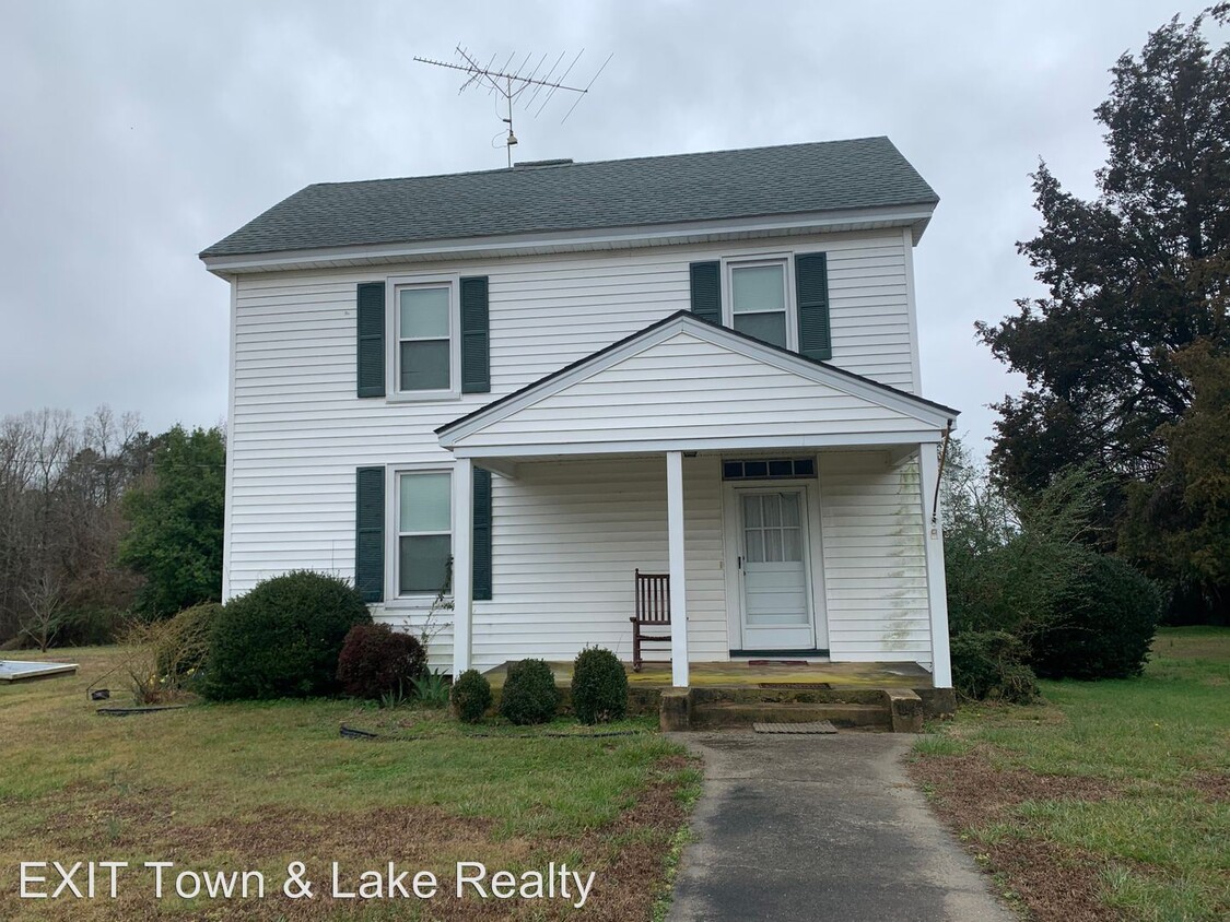 Primary Photo - 3 br, 2 bath House - 3311 South Hill Road