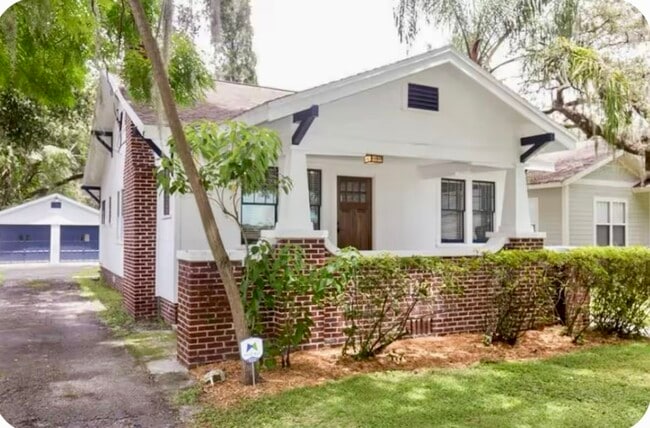 Building Photo - 1610 E Powhatan Ave