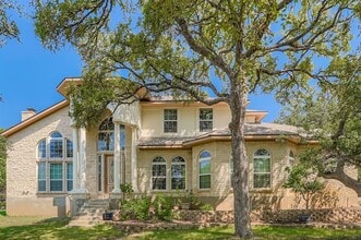 Building Photo - 900 Wayside Dr