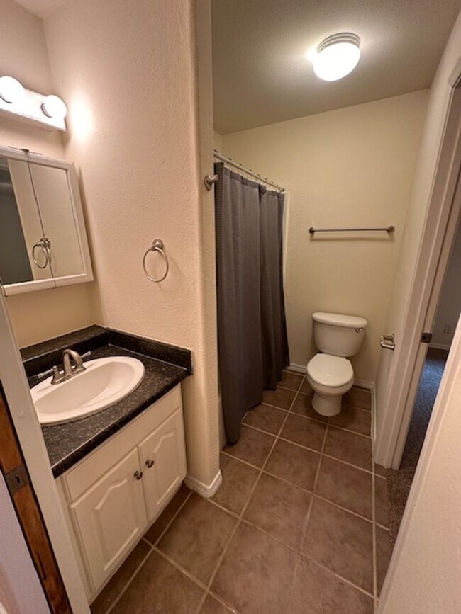 Foto del edificio - 303 Alder St