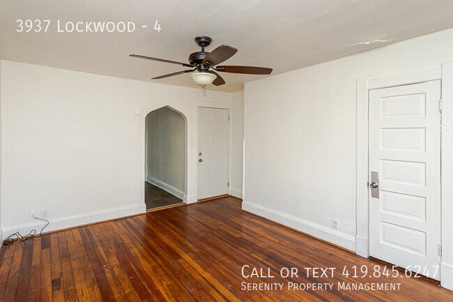Foto del edificio - 3937 Lockwood-4