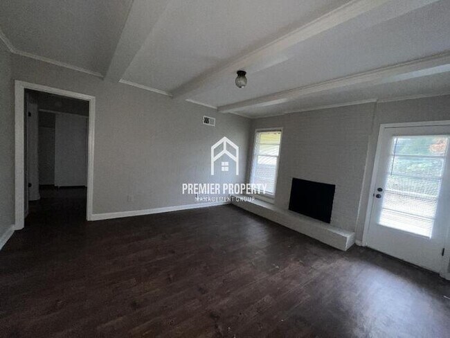 Foto del edificio - 2466 Dalebrook Cove