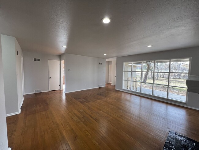 Foto del edificio - 4633 N Indiana Ave