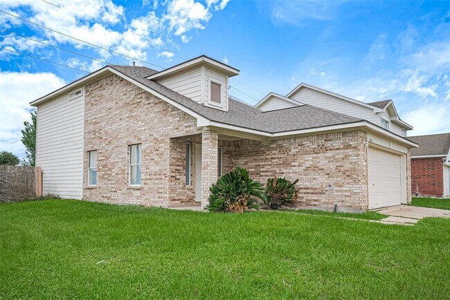 Foto del edificio - 7203 River Pines Dr