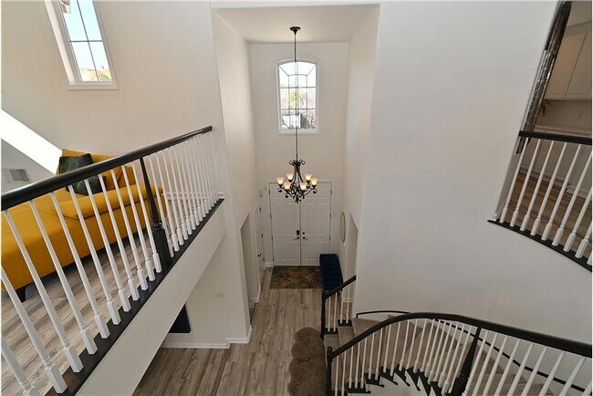 Foto del edificio - 829 Deer Spring Cir