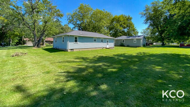 Building Photo - 1414 Wooster Rd