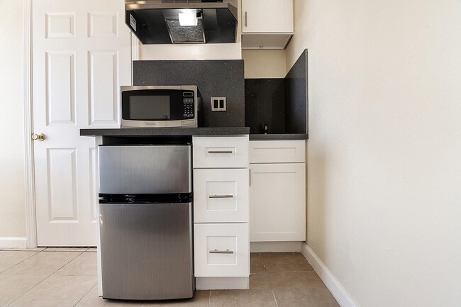 Building Photo - South Park Place Apartments