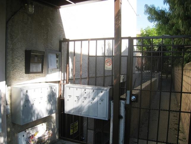 Building Photo - 413 E Elk Ave