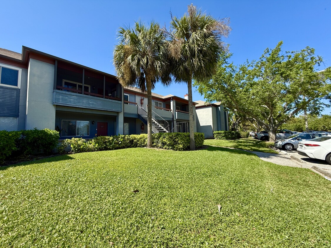Primary Photo - 10263 Gandy Blvd N