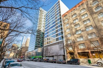 Building Photo - 1345 S Wabash Ave