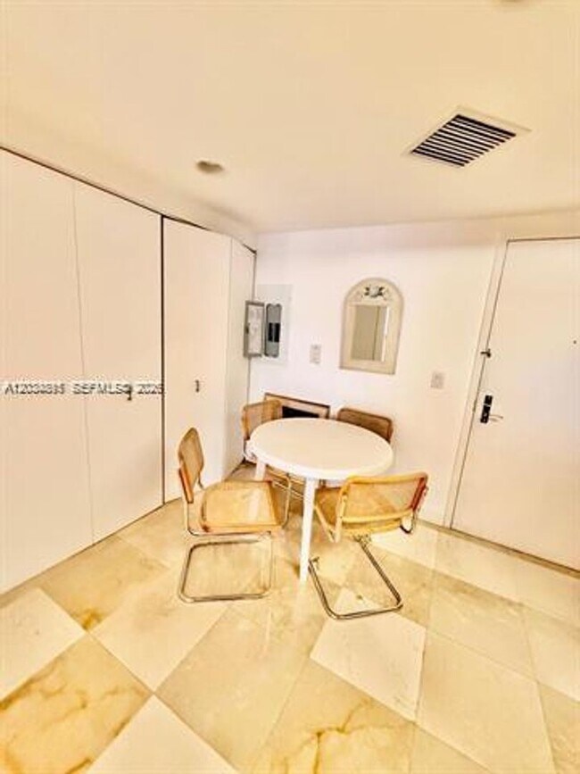 Building Photo - 9595 Collins Ave
