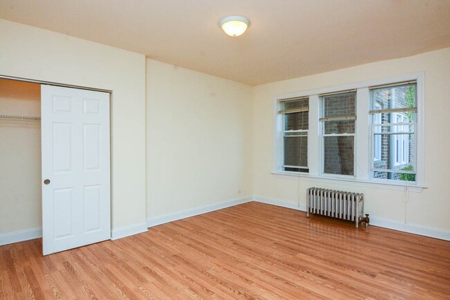 Foto del edificio - 2600 N Kimball Ave