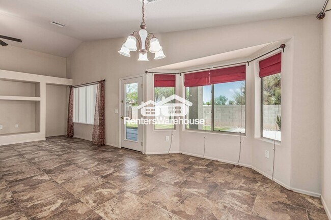 Building Photo - 11246 W Chase Dr