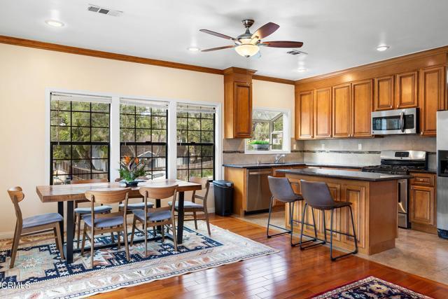 Foto del edificio - 2746 N Marengo Ave