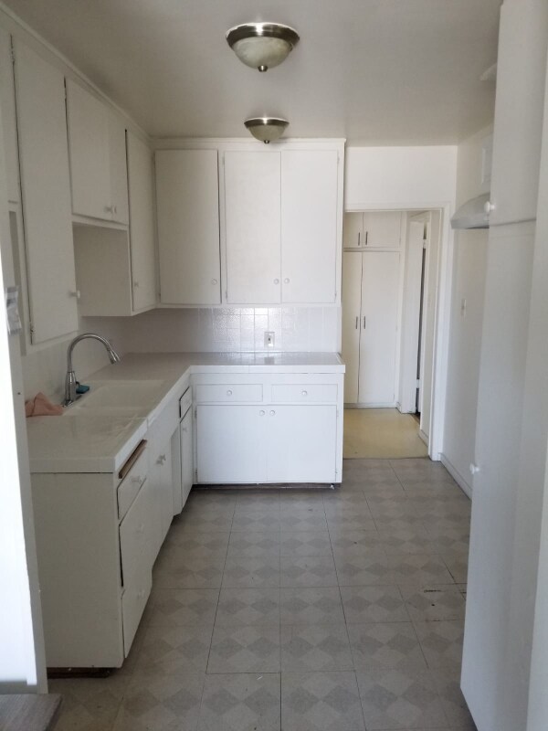 Foto del edificio - 14811 Vanowen St