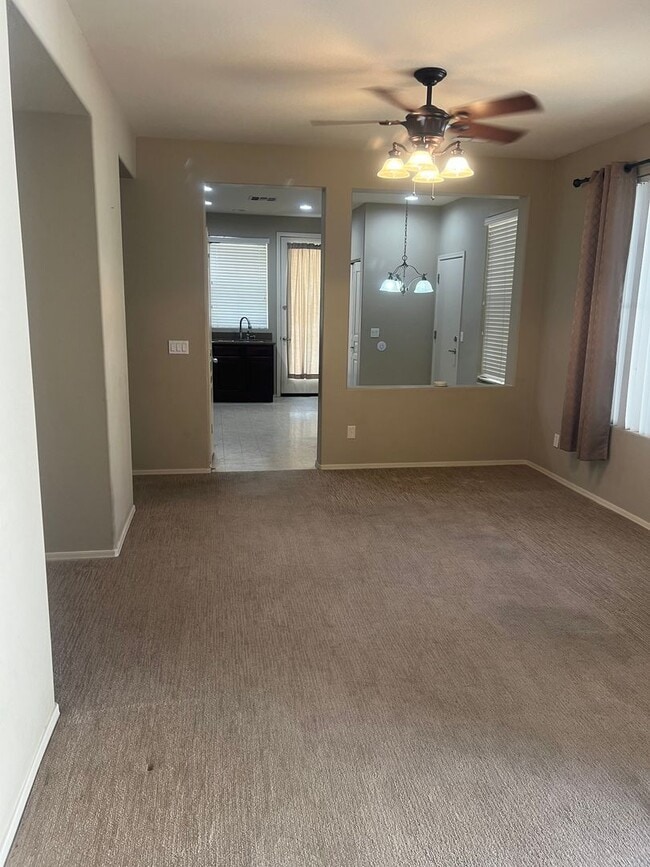Building Photo - Queen Creek Rental