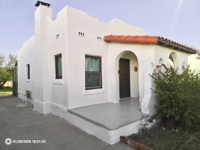 Foto del edificio - 2409 E Mabel St