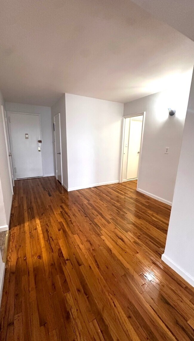 Foto del edificio - 210 Atlantic Ave