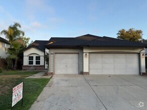 Building Photo - 5604 Adobe Rd