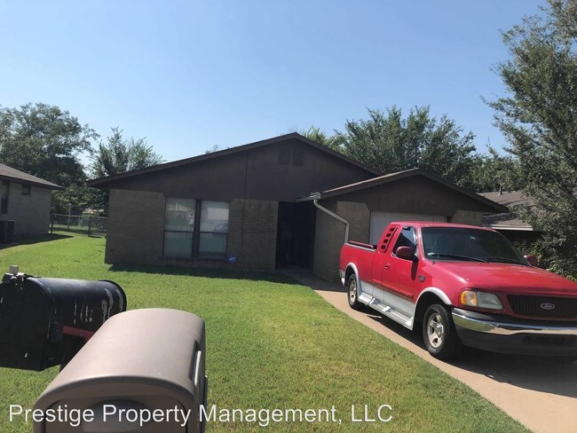 Foto del edificio - 3 br, 2 bath House - 1711 SW 14th St