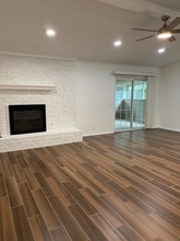 Building Photo - 228 E Greenfield Dr