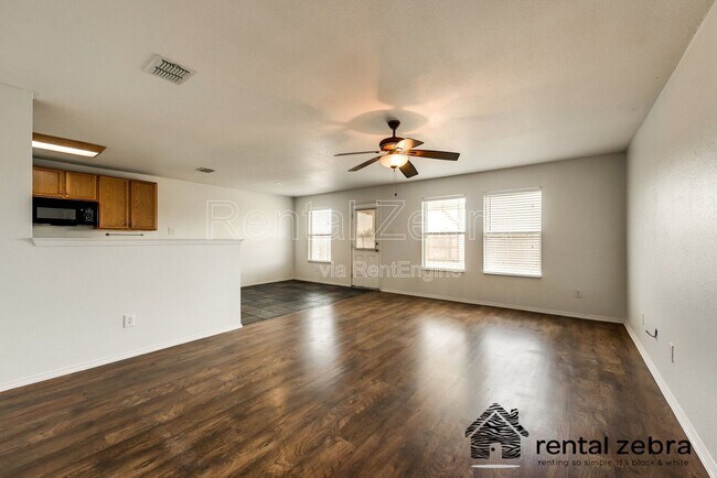 Foto del edificio - 1336 Castle Ridge Rd