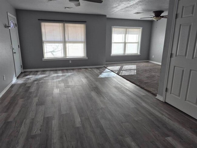 Foto del edificio - 2209 NW Smith Ave