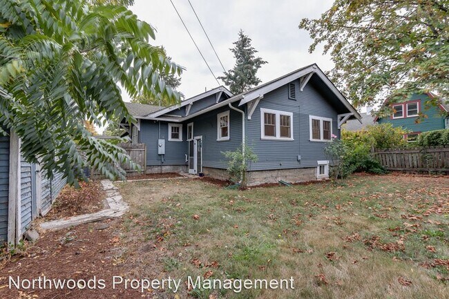 Building Photo - 3 br, 1.5 bath House - 931 W 11th Avenue