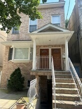 Building Photo - 268 E 235th St
