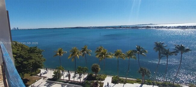 Foto del edificio - 2333 Brickell Ave