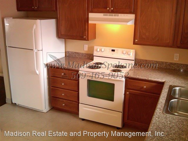 Building Photo - 4 br, 2 bath House - 3923 W. Heroy Ave.