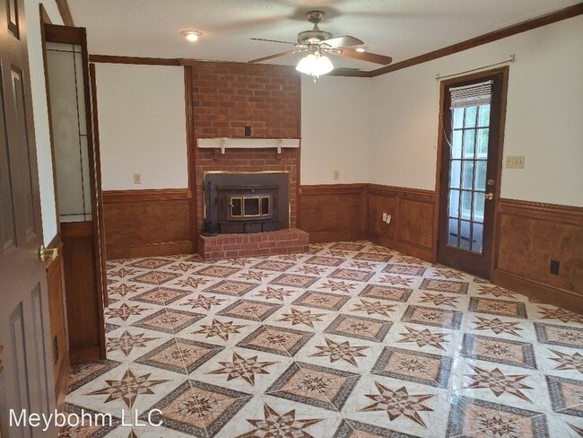 Building Photo - 3 br, 3 bath House - 534 Waterford Drive